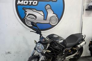 Ducati Monster 696