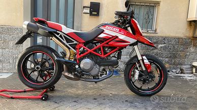 Hypermotard 796