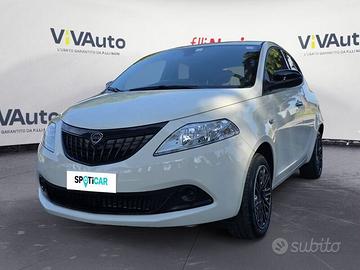Lancia Ypsilon 1.0 FireFly 70cv Hybrid Silver...