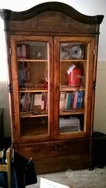 Armadio fine '800 in noce restaurato