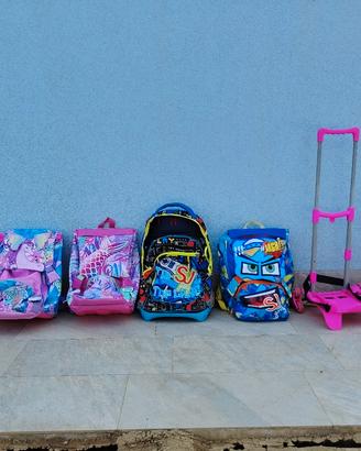 vari zaini per la scuola