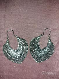Orecchini in stile tribale 