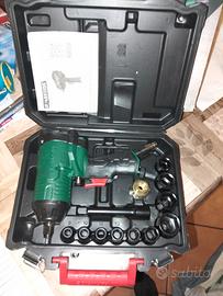 Avvitatore a percussioni ad aria compressa 
