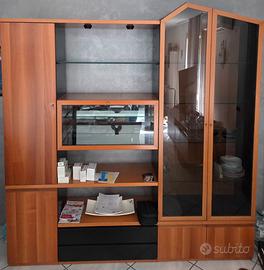 Mobile da sala in legno buono