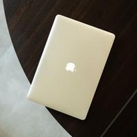 MacBook Pro 15" | 16GB | Batteria 110% | GPU 2GB