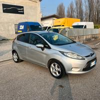 Ford Fiesta 1.5 TDCi 75CV 5 porte Titanium