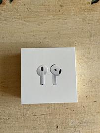Apple AirPods 4