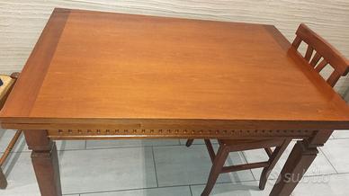 Tavolo da cucina o soggiorno allungabile