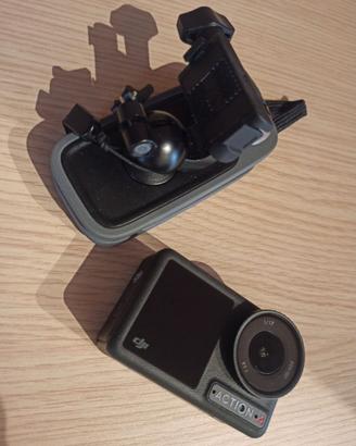 DJI Osmo Action 4 Adventure Combo + supporto