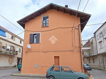 4 LOCALI A CROPANI