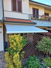 Tenda da sole con cassonetto totale