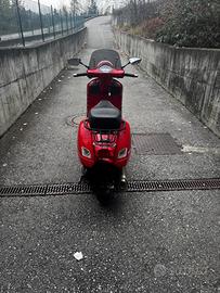 Vespa GTS 300