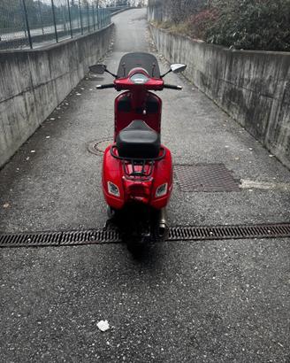 Vespa GTS 300