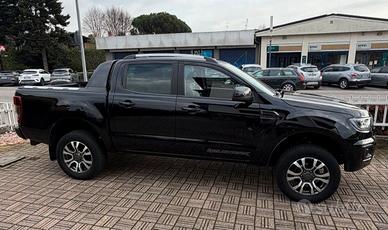 FORD RANGER WILDTRAK 4X4 con gancio di traino
