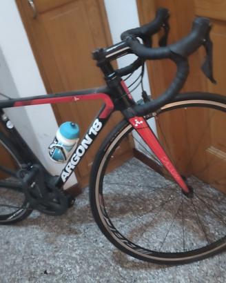 bicicletta da corsa da donna 