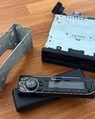 Autoradio Pioneer MVH-X360BT