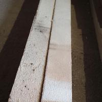 Travi in legno grezzo