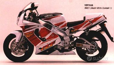 Yamaha yzf750 ricambi