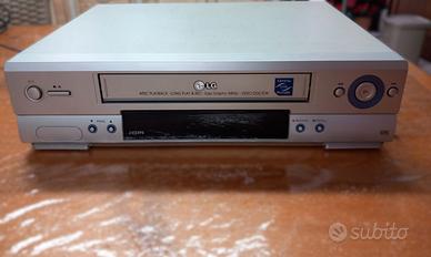 VDEOREGISTRATORE A CASSETTE