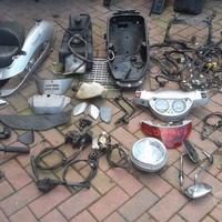Beverly 500 06: scudo faro motore pompa pinza km
