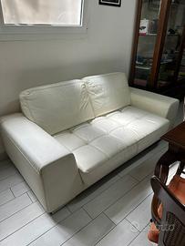 DIVANO IN PELLE VERA BIANCO STILE LIBERTY