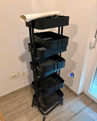 Carrello portaoggetti trattabile