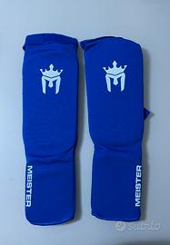 Parastinchi e piedi per arti marziali