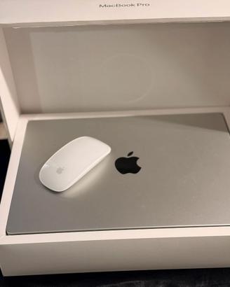 MacBook Pro M5 Argento+Office+Final Cut+Mouse