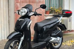 Aprilia Scarabero 125 i.e Light