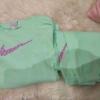 Tuta Nike verde acqua per bambina