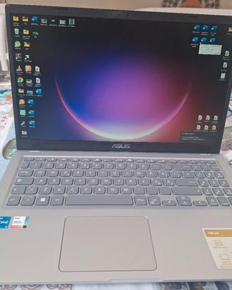 computer ASUS F515E 