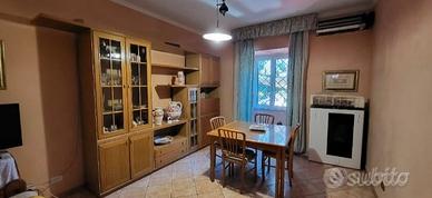 Vetrina e tavolo