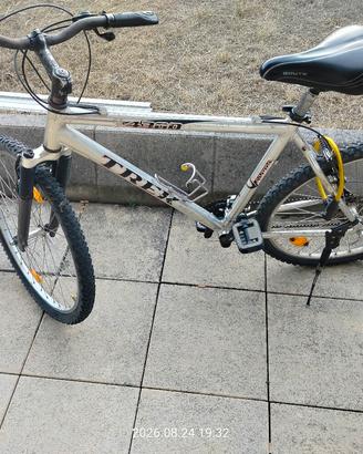 Bicicletta in alluminio 