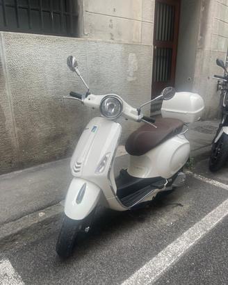 Vespa Primavera immatricolata 2010 Km 3.000