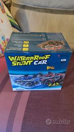 Macchina telecomandata anfibio