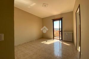 2 LOCALI A GRUGLIASCO
