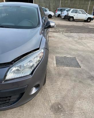 RENAULT MEGANE STATION WAGON 2010 GRIGIA