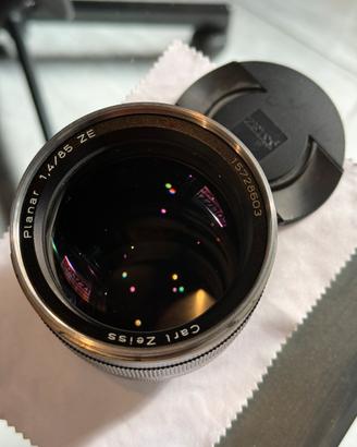 Zeiss 85mm f1.4 ZE