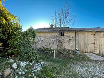 Rustico ex abitazione