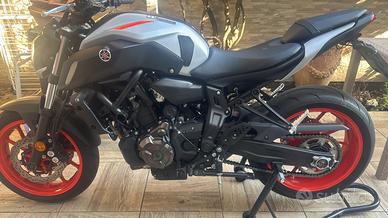 Yamaha mt07