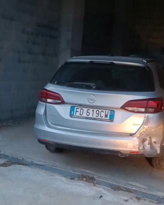 Opel Astra 1.6 CDTI 136 ricambi
