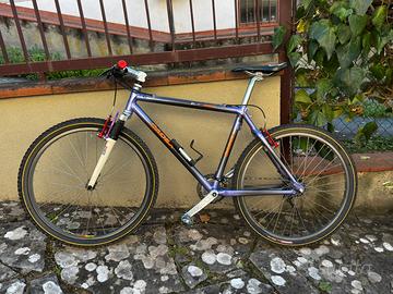 Mountain bike giant cadex