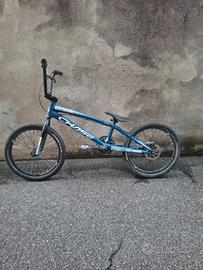 bmx race chase