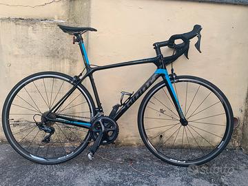 BICI IN CARBONIO GIANT TCR ADVANCED SL