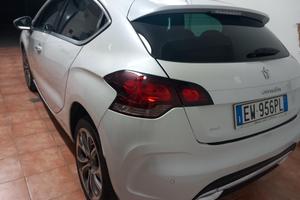 ds 4 modello  so chic full optional