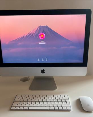 Apple iMac 21.5" (Late 2015) - SSD 1TB