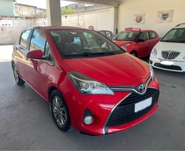 Toyota Yaris restayling 1.0 5 porte Lounge Full da
