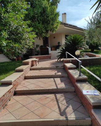 Villa bifamiliare
