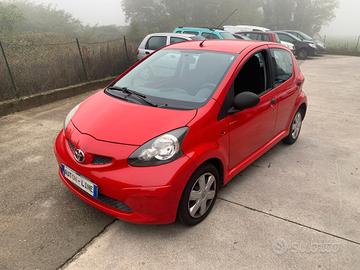 Toyota Aygo 1.0 12V VVT-i 5 porte Sol Connect