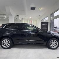 VOLVO - XC60 - B4 AWD Geartronic Momentum